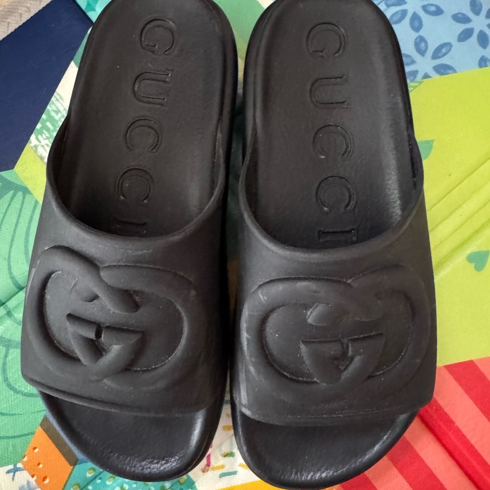 Gucci Black Embossed Logo Slides